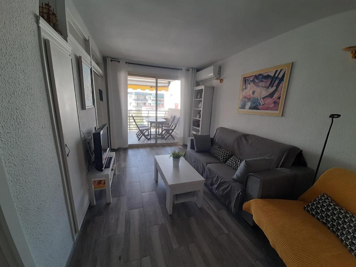Apartamento En El Centro De Салоу Екстер'єр фото
